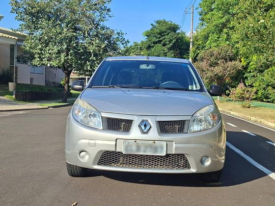RENAULT SANDERO 1.0 EXPRESSION 16V FLEX 4P MANUAL RENAULT SANDERO 1.0 EXPRESSION 16V FLEX 4P MANUAL